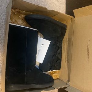 Kookaburra by UGG Black Victoria Tall Boot Kids size 5